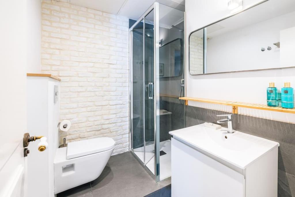 Amazing Flat 5 Balconies In Chueca - Gran Via Appartement Madrid Buitenkant foto