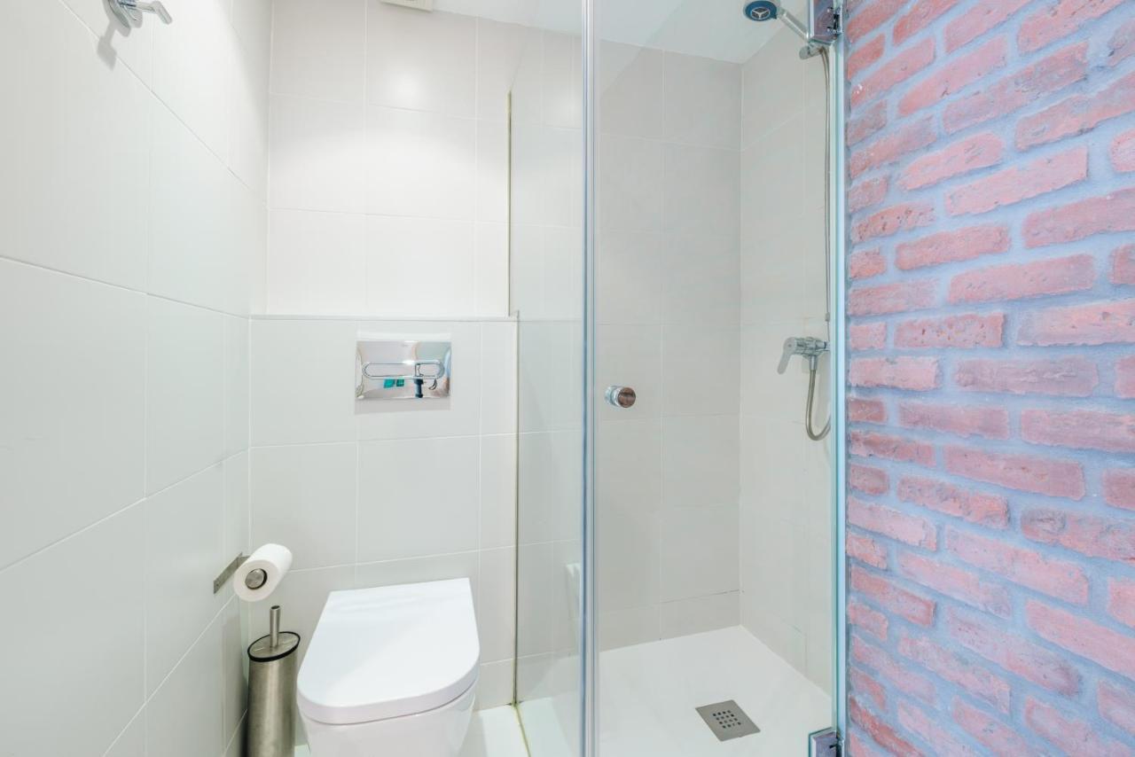 Amazing Flat 5 Balconies In Chueca - Gran Via Appartement Madrid Buitenkant foto