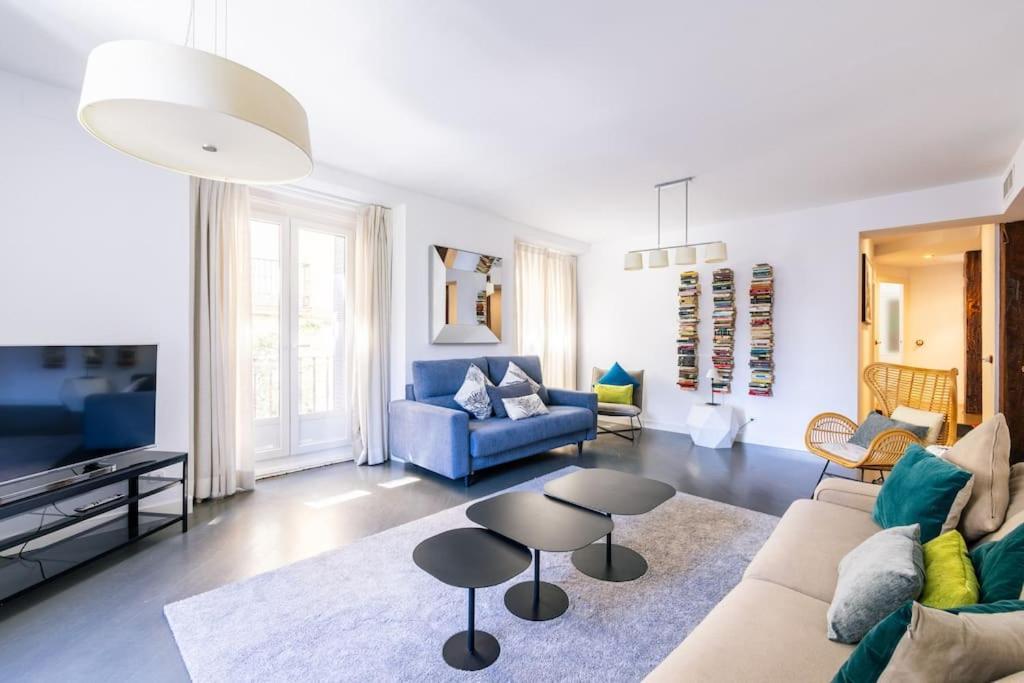 Amazing Flat 5 Balconies In Chueca - Gran Via Appartement Madrid Buitenkant foto