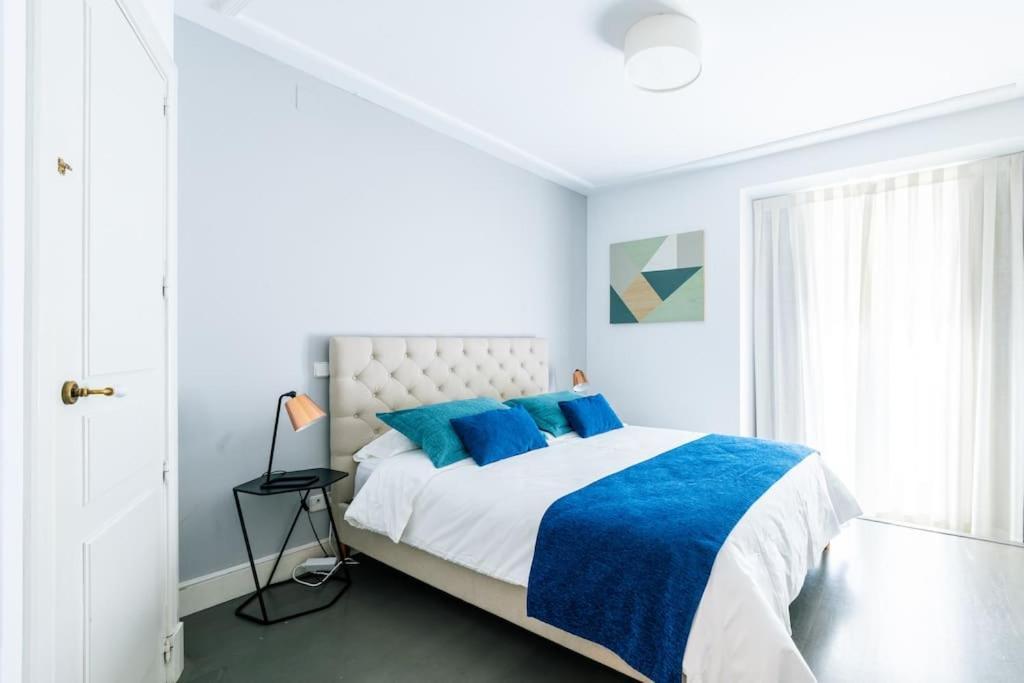 Amazing Flat 5 Balconies In Chueca - Gran Via Appartement Madrid Buitenkant foto