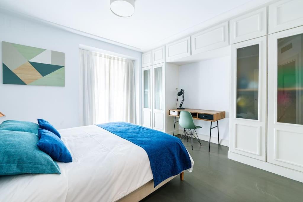 Amazing Flat 5 Balconies In Chueca - Gran Via Appartement Madrid Buitenkant foto